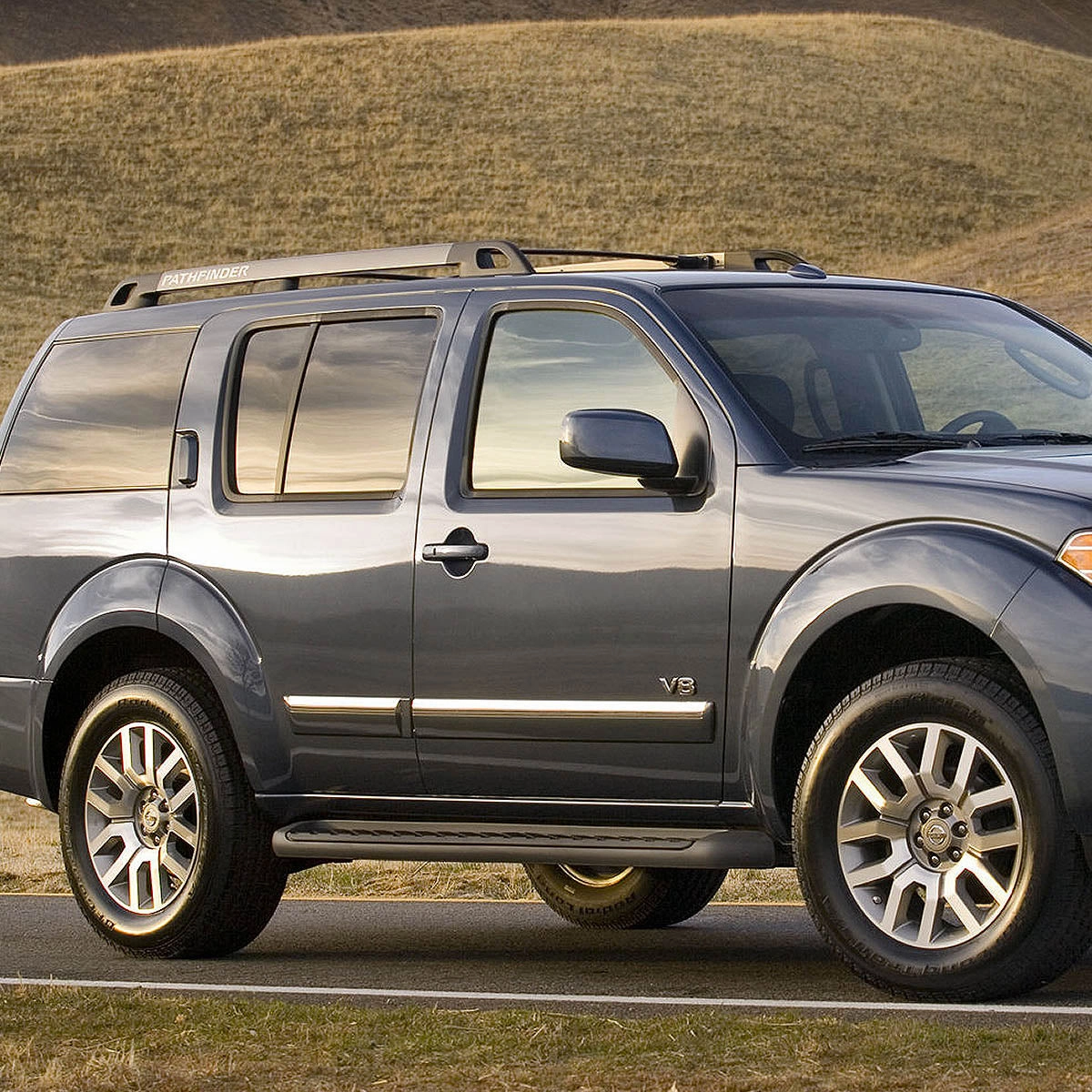 05-12 Nissan Pathfinder Factory Style Roof Rack Cross Bars - Aluminum