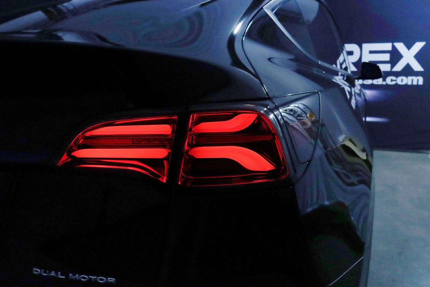 17-23 Tesla Model 3 / 20-24 Model Y (Without Stock Amber Turn Signal) PRO-Series LED Tail Lights Red Smoke