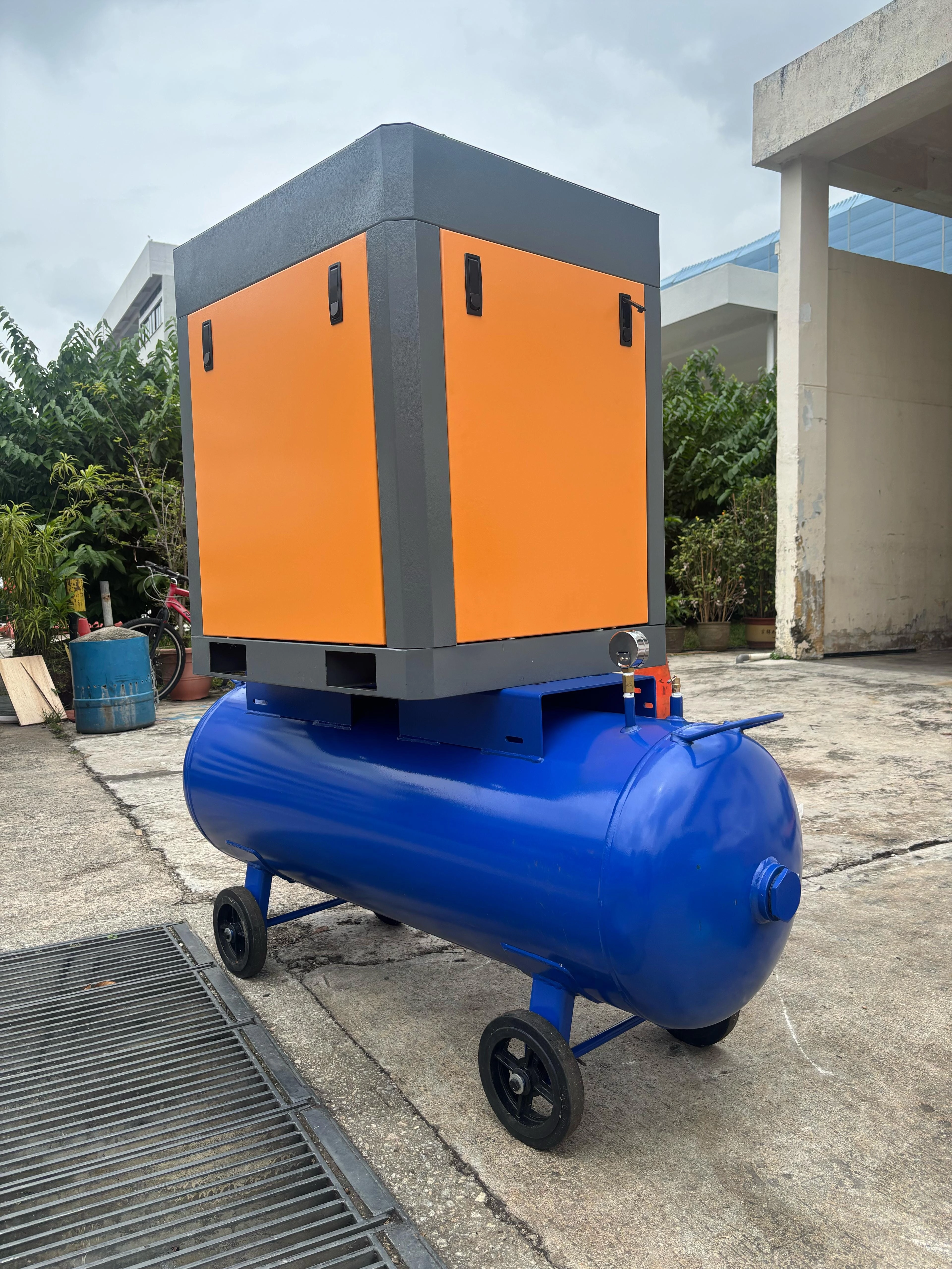 Airstrong 10HP 10Bar 415V Screw Compressor C/W 250L Tank #ASAMT10A | Model: A-ASAMT10A