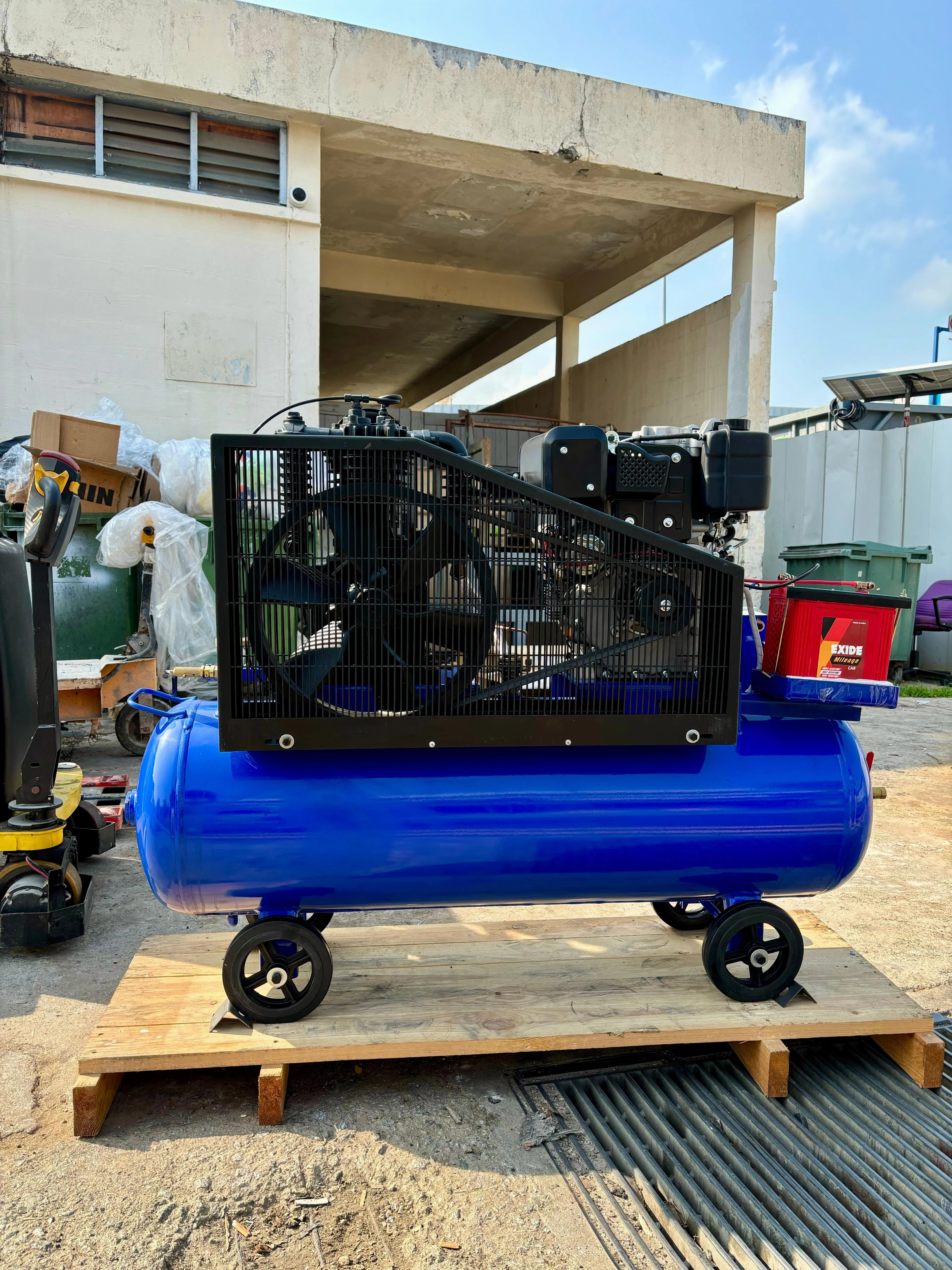 Airstrong 10hp 180L 2stage Loncin Diesel Air Compressor With L186E | Model : ASTS55U-180-186D