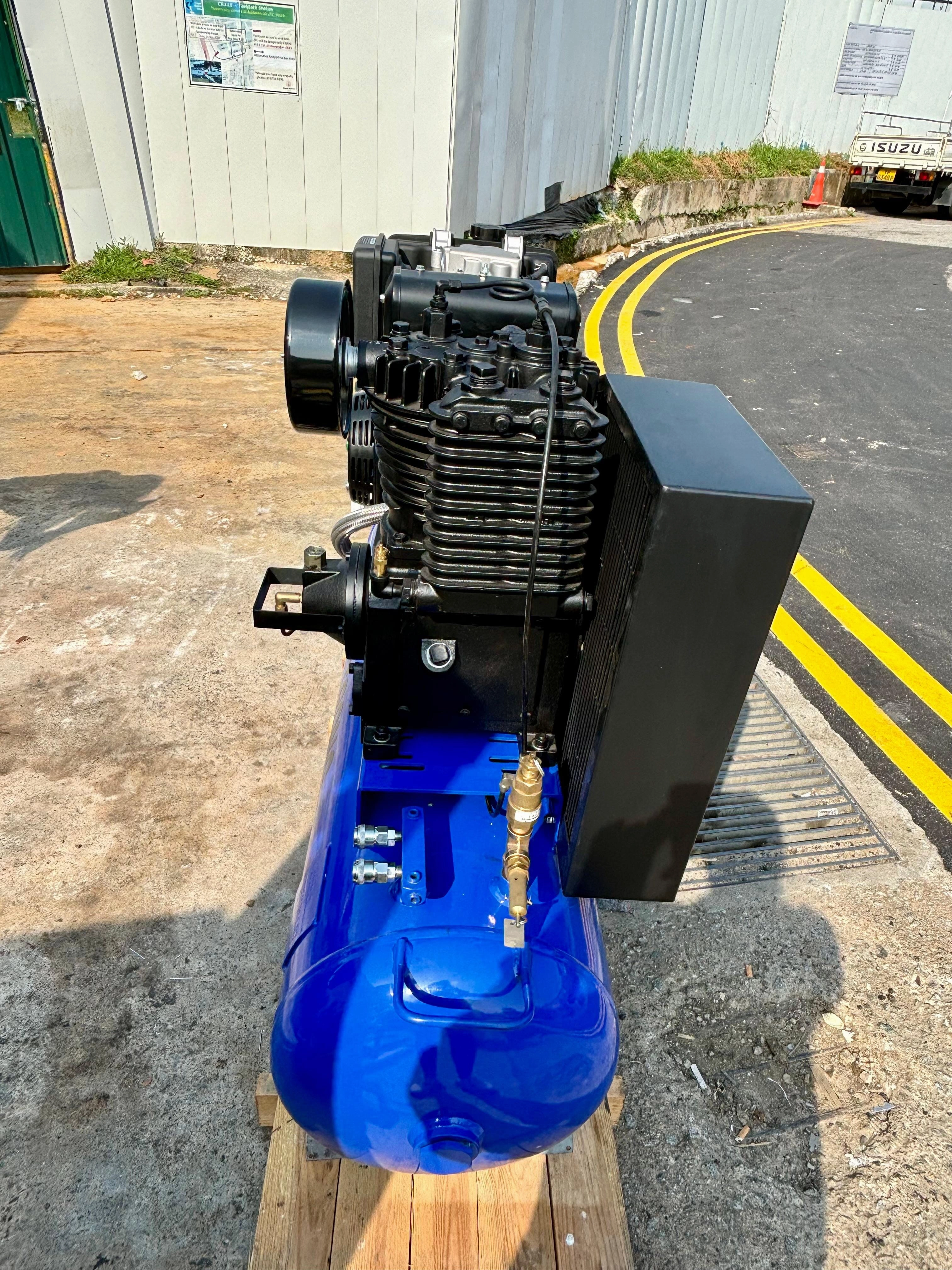 Airstrong 10hp 180L 2stage Loncin Diesel Air Compressor With L186E | Model : ASTS55U-180-186D