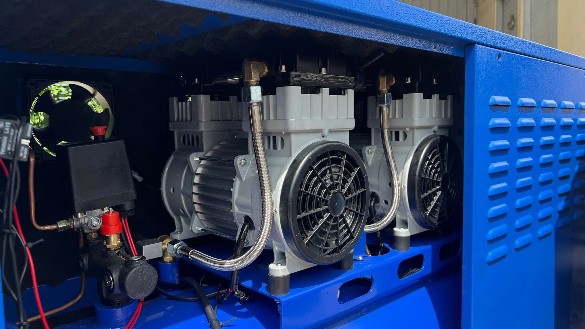 AIRSTRONG 6HP 120L 240V Oilless & Silent Box Air Compressor For Dental and Laboratory Lab | Model : AS-COF15-60120-ASME