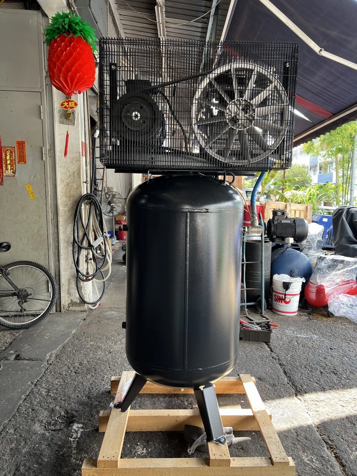 Balma 7.5Hp 270L 415V Vertical Air Compressor | Model : B60/270 VT7.5
