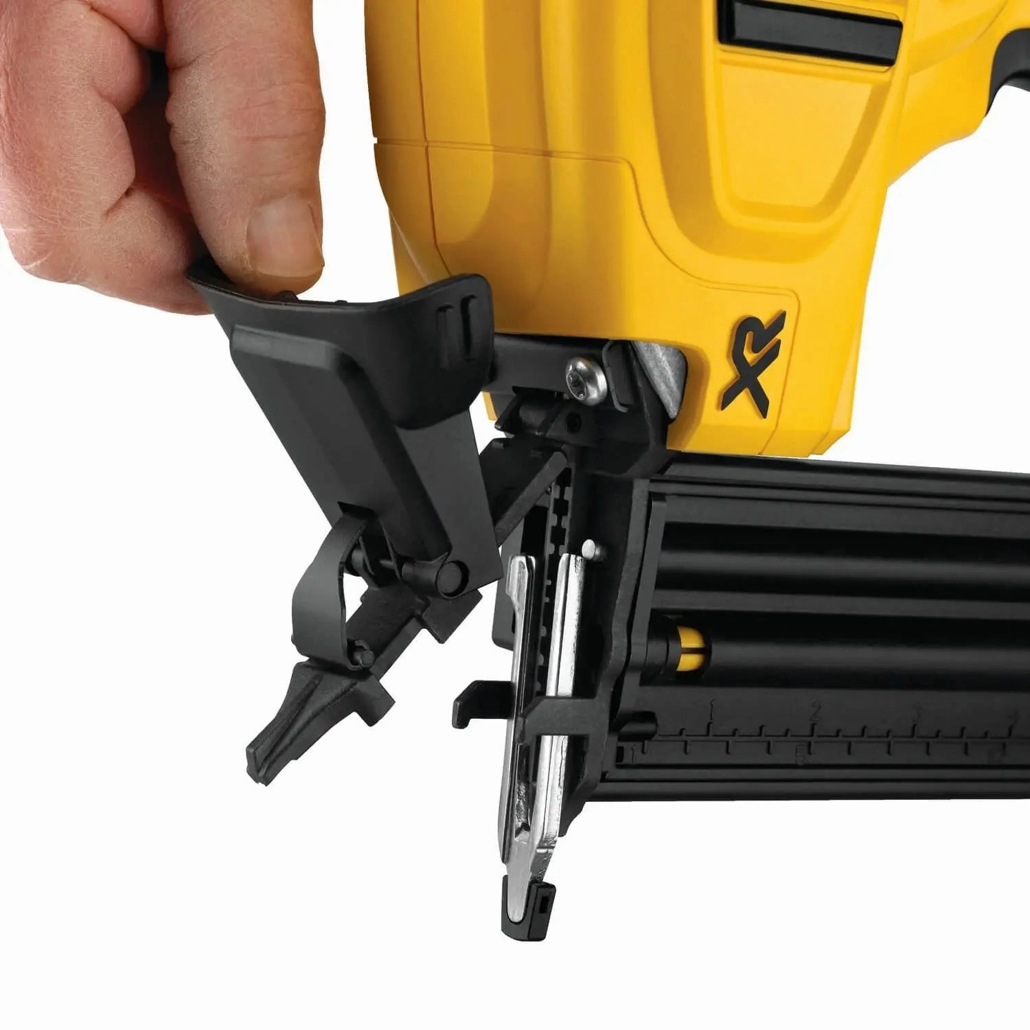 Dewalt DCN680D1- 20V MAX 18GA BRAD NAILER KIT
