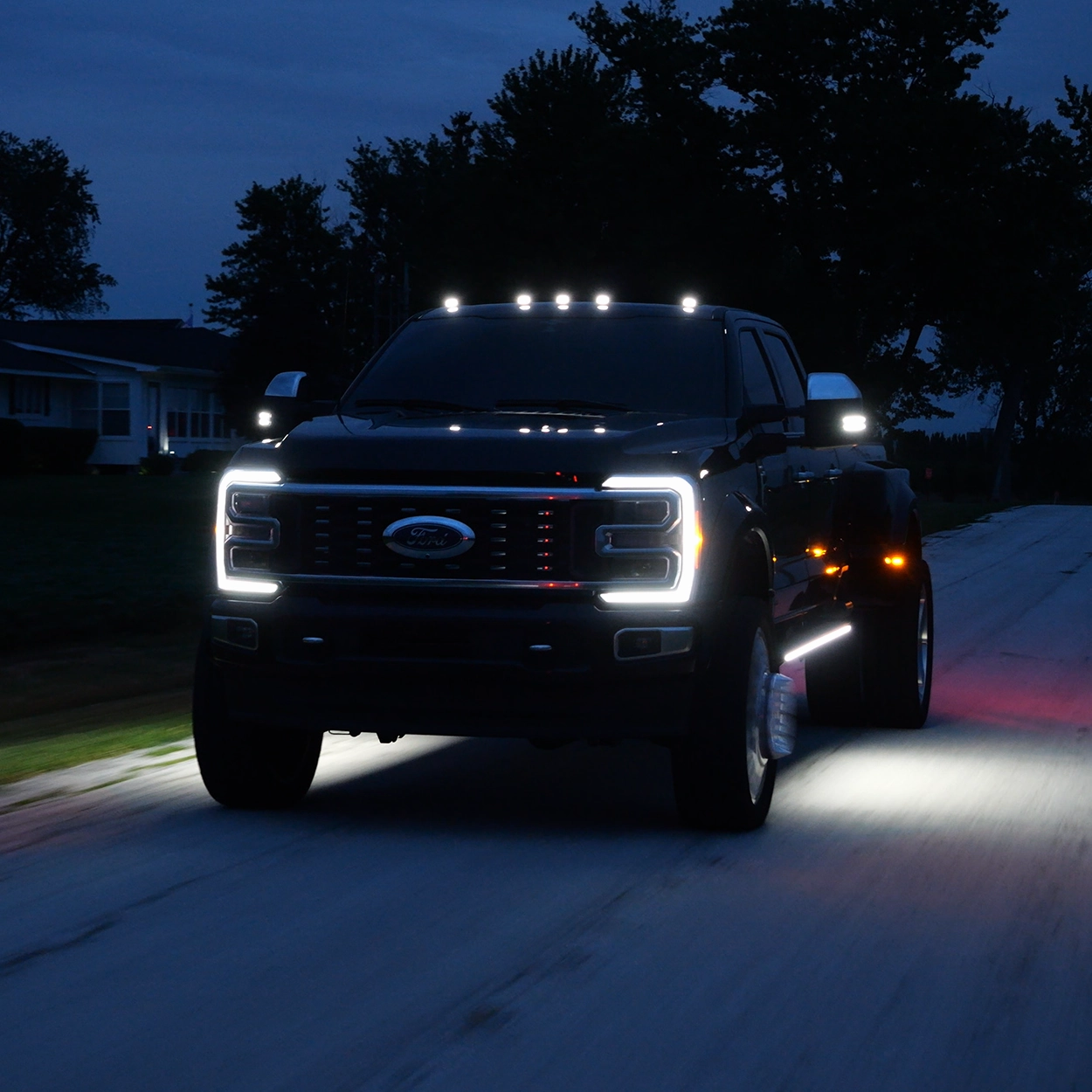 Lumastep M1 Light Up Running Boards | 2023-2024 Ford F250/F350 Superduty