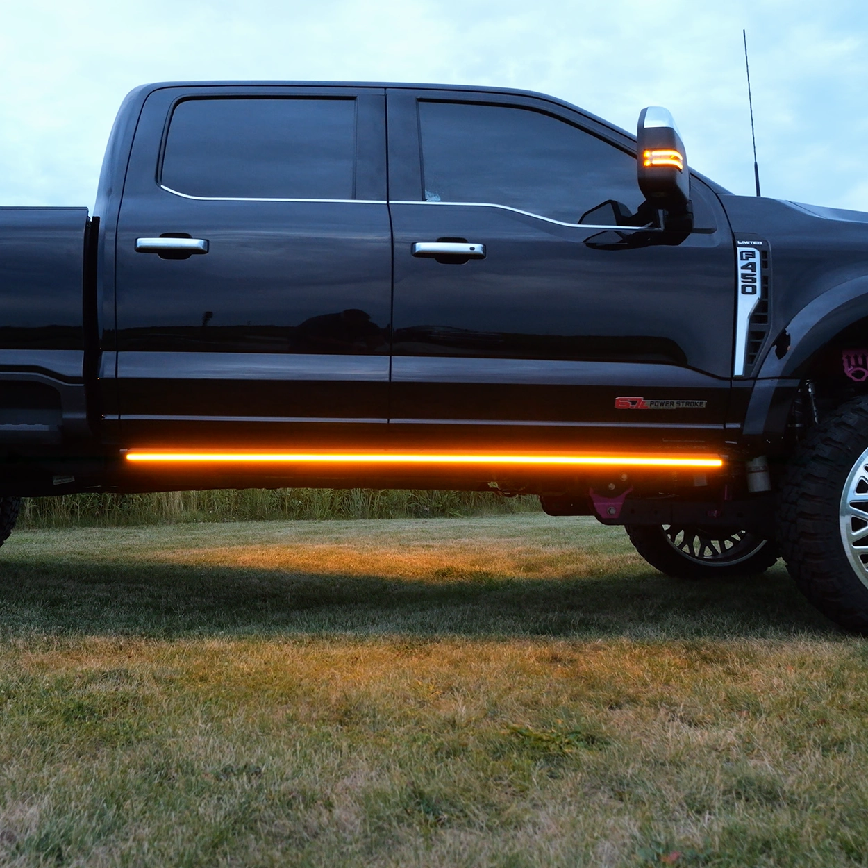Lumastep M1 Light Up Running Boards | 2023-2024 Ford F250/F350 Superduty