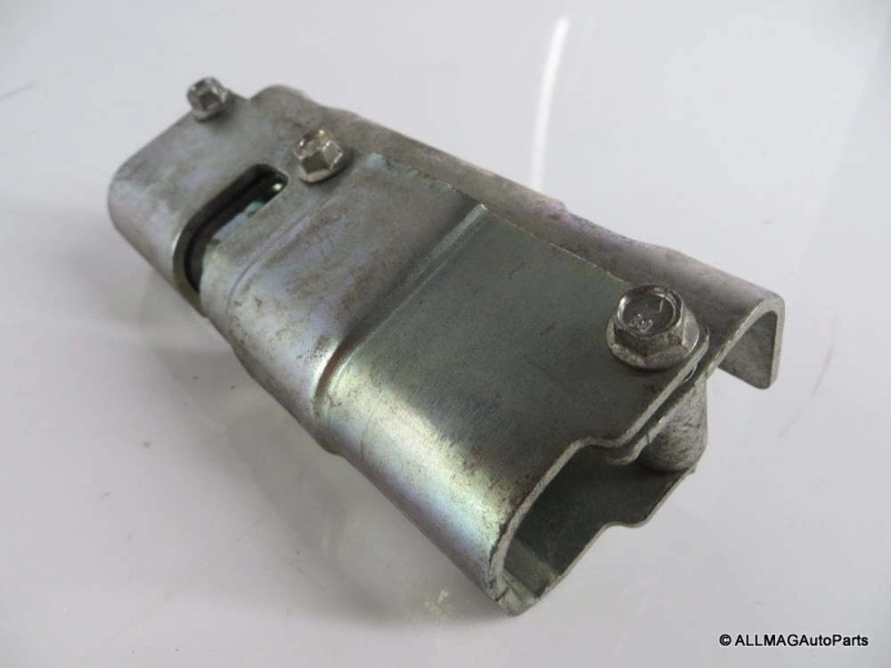 Mini Cooper Fuel Injector Rail Bracket 13537550169 02-08  R50 R52