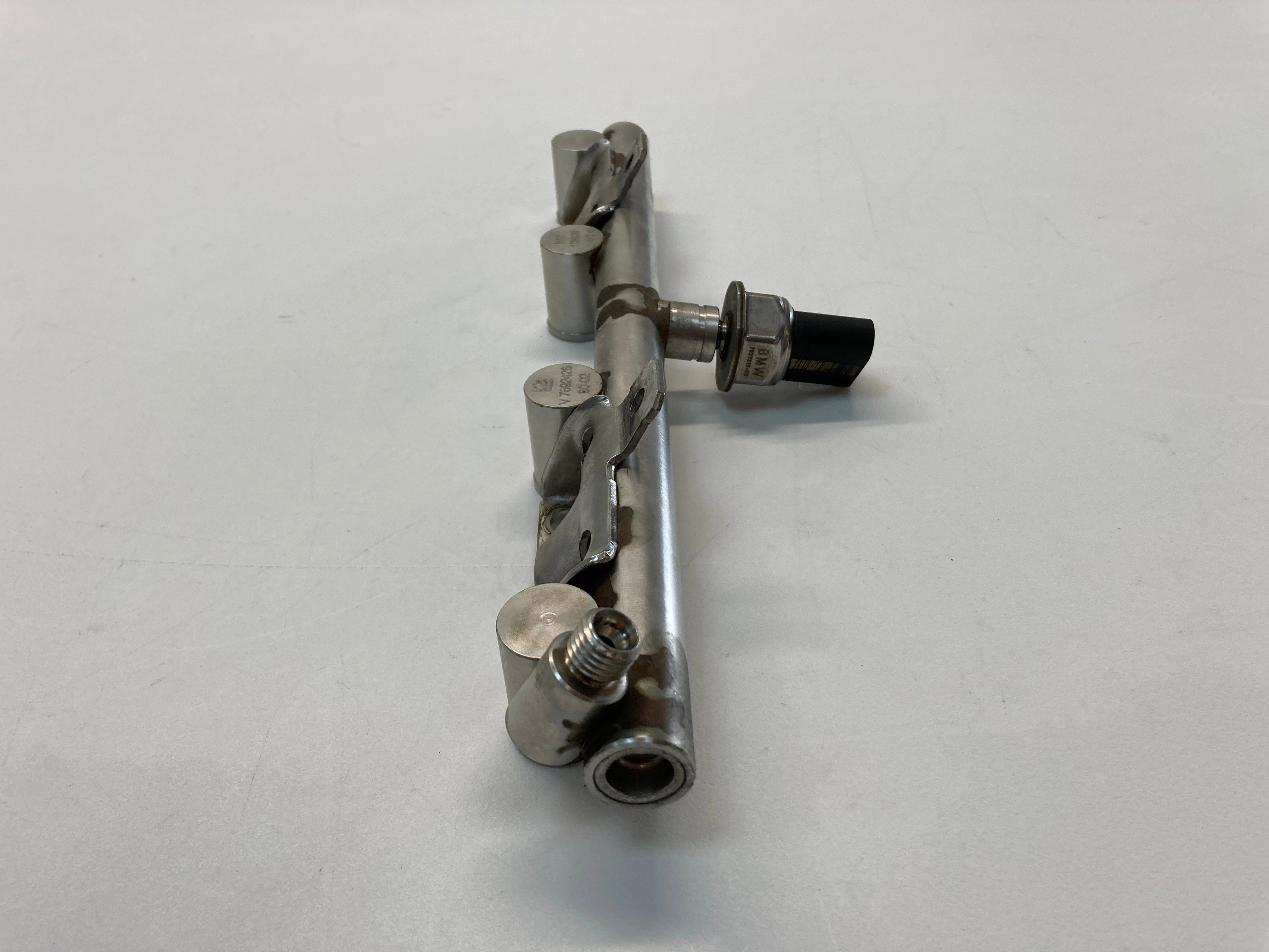 Mini Cooper S JCW Fuel Rail N18 13537592426 11-12 R56 R55 R57