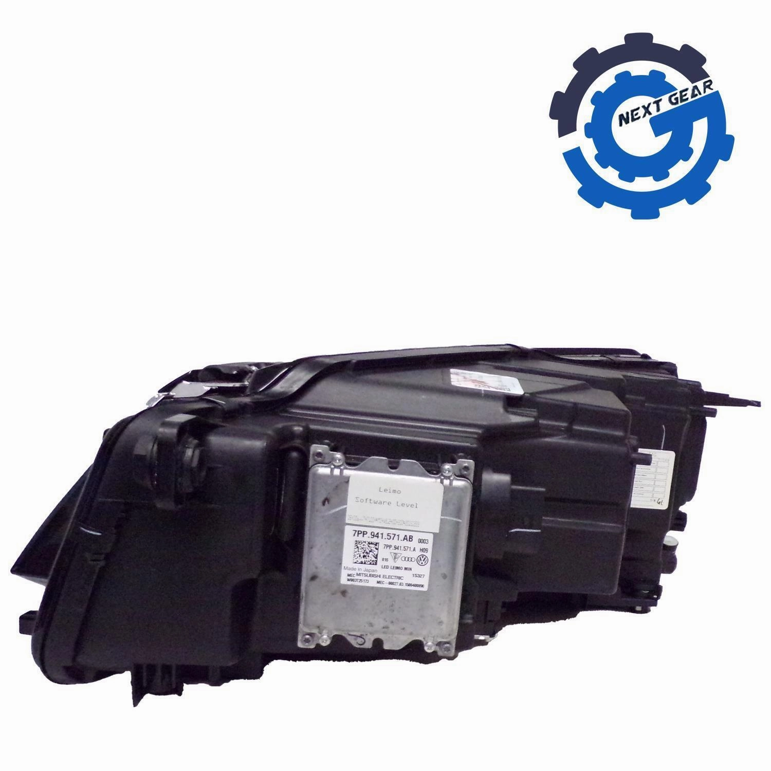 OEM Volkswagen Right LED Headlight Assembly for 2020-2022 Passat 561.941.036