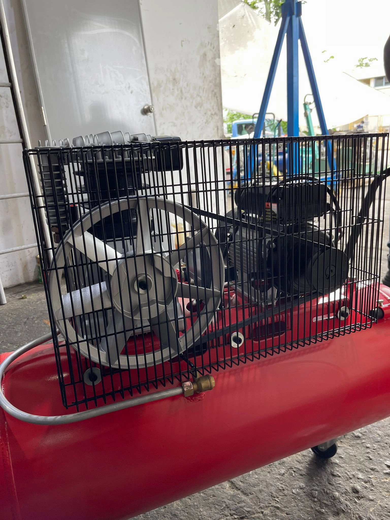 Tiger 3HP 100L 220V 50HZ Belt Driven Air Compressor (FOR EXPORT ONLY) | Model : GHE2055-100