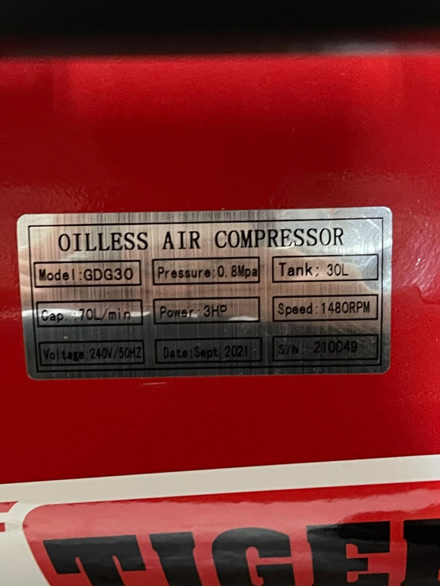 Tiger 3HP 30L 220V Oil Free & Silent Air Compressor (FOR EXPORT ONLY) | Model : GDG30-RED