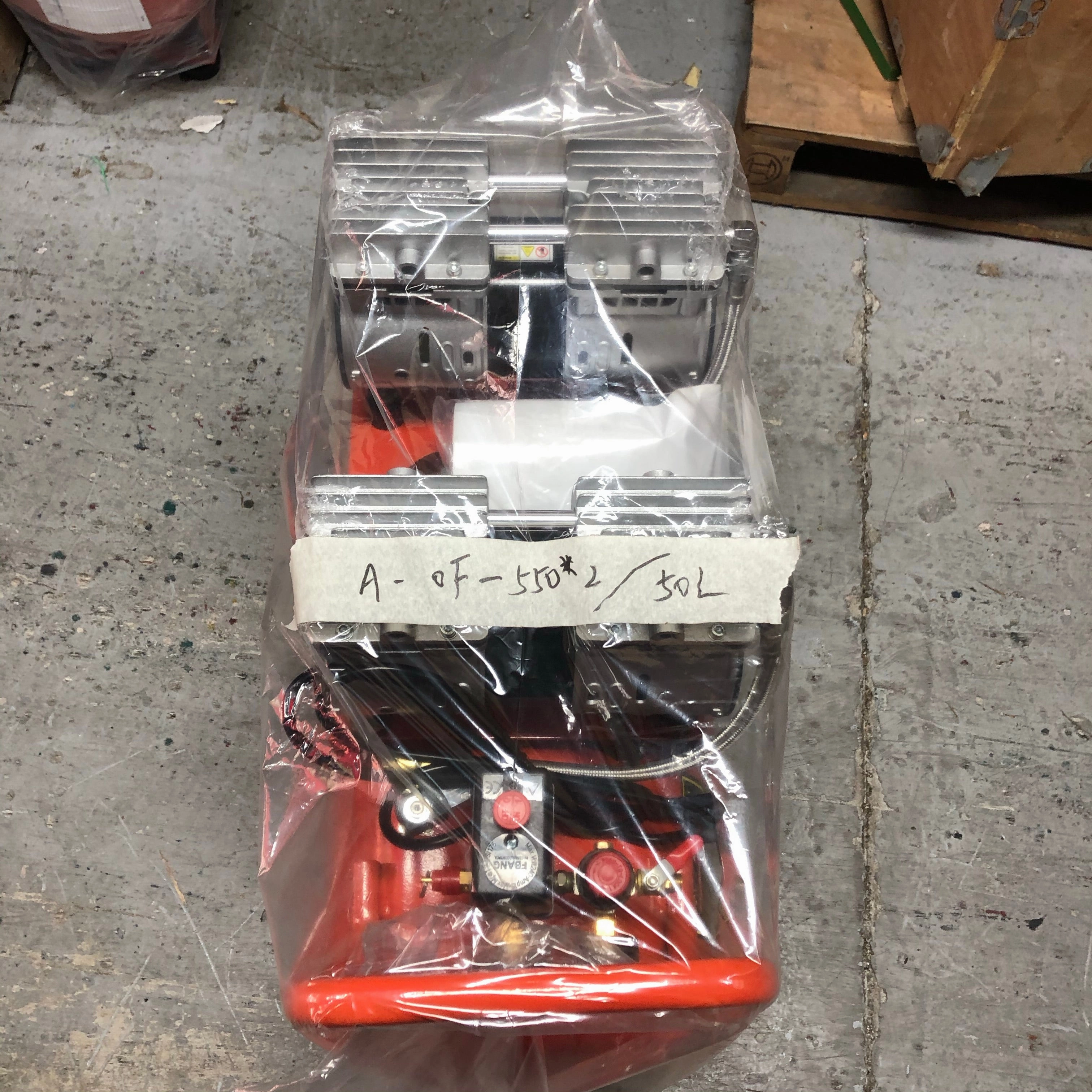 Tiger 3HP 50L 220V Oil Free Air Compressor (FOR EXPORT ONLY) | Model : A-OF-550*2/50L