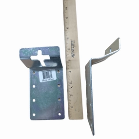 Vertical T-Post Bracket - 3"