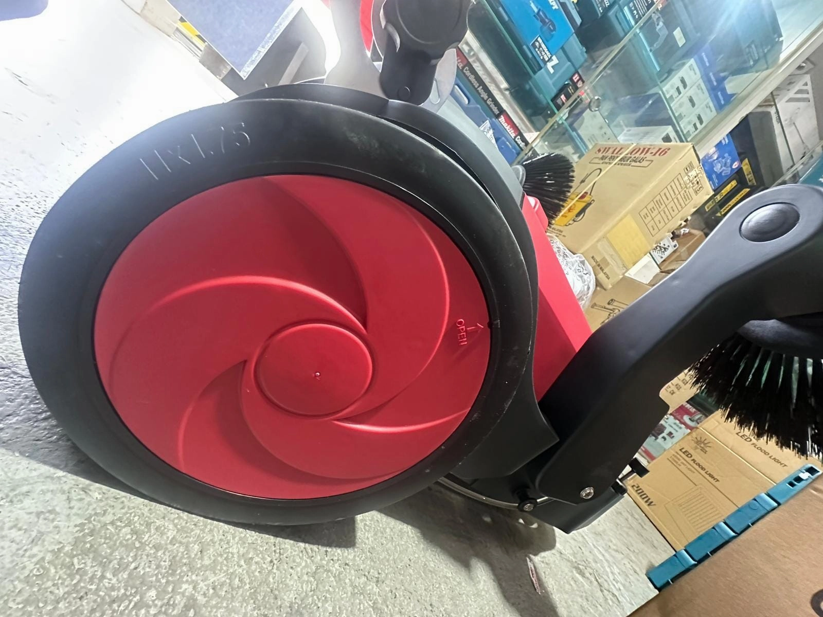 Viper Manual Walk Behind Push Sweeper | Model : PS480