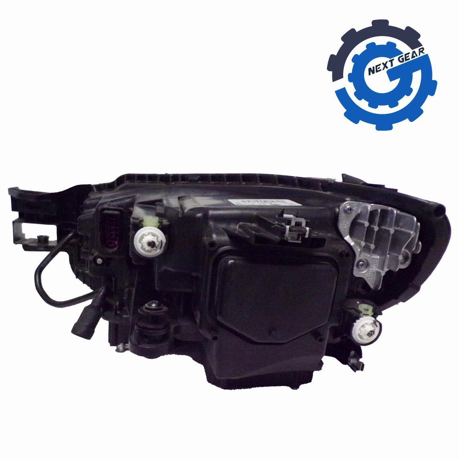 Volkswagen Right LED Headlight Assembly for 2020-2022 Passat 561-941-082-A